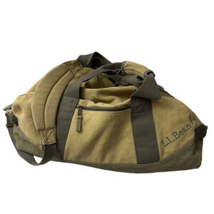 Vintage LL Bean Duffel Weekend Bag Army Green Canvas Strapped Shoulder Travel